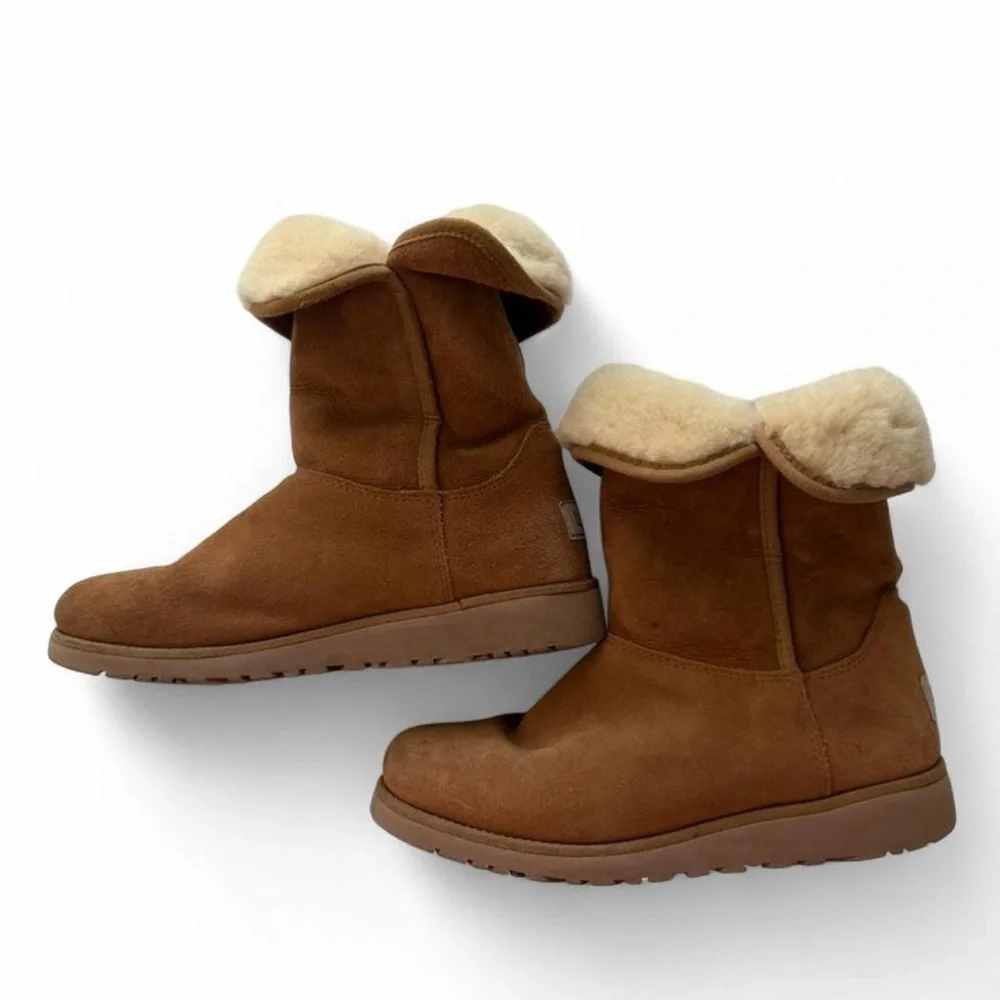 UGG kristin classic